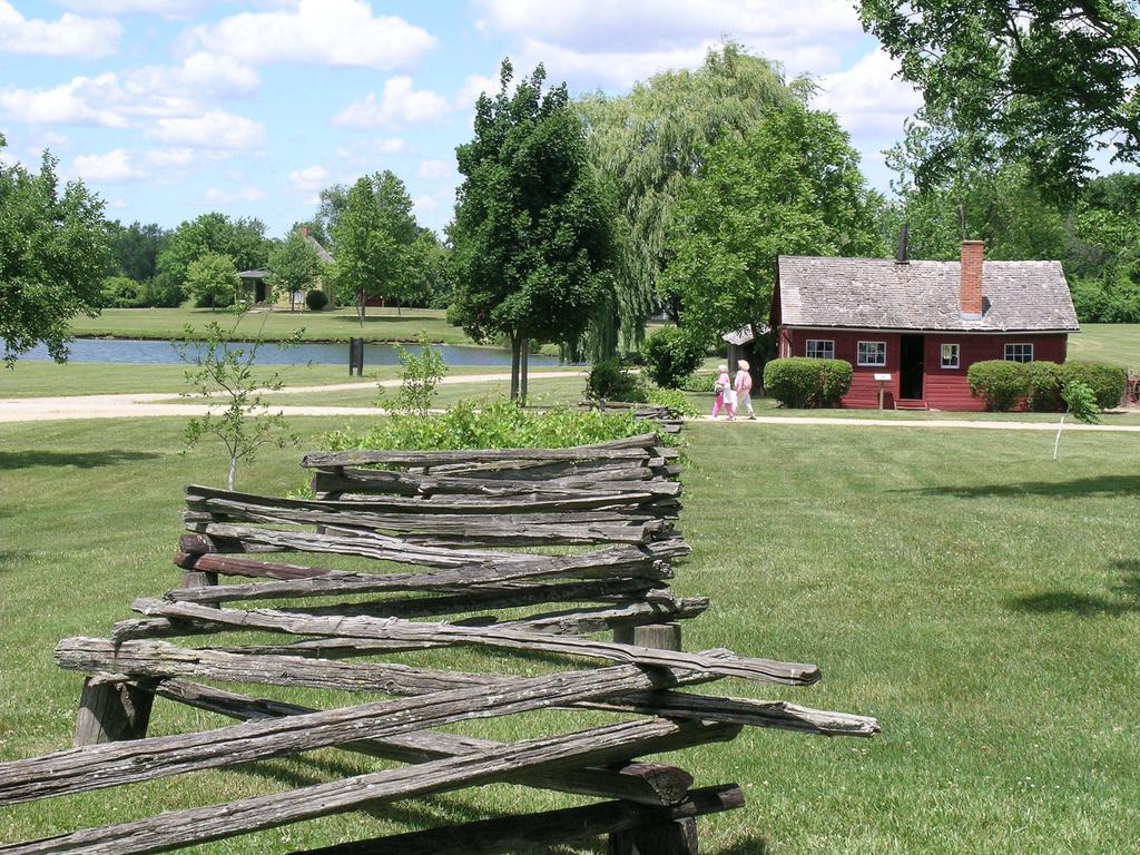 Amish Inn Nappanee Exteriör bild