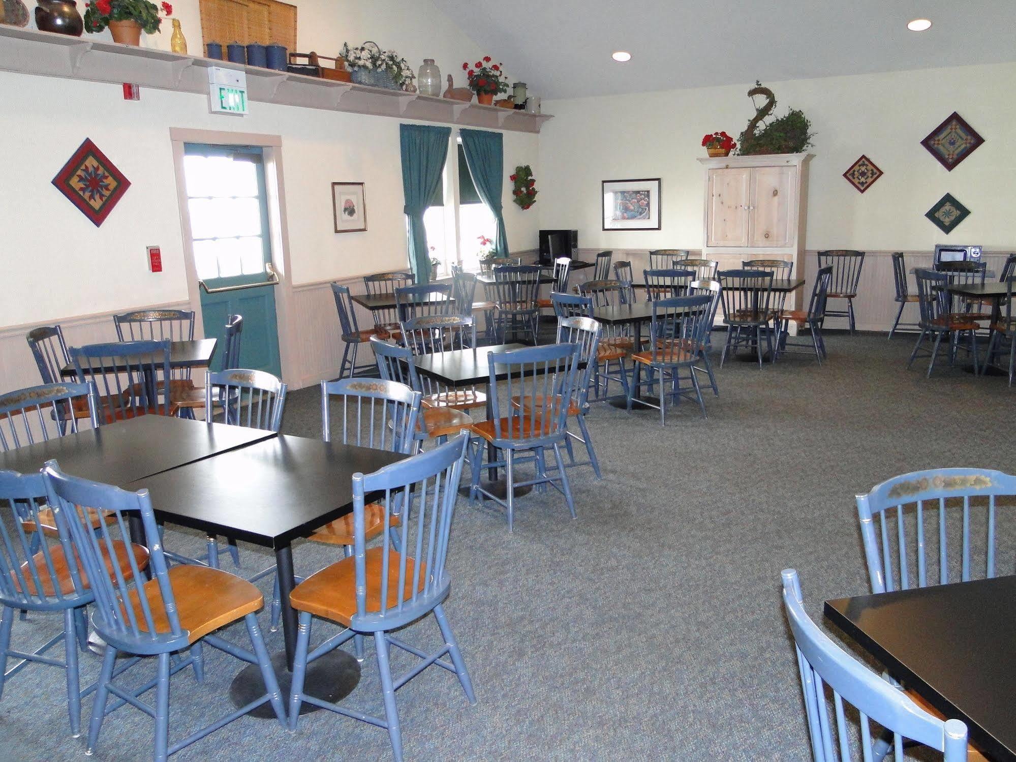 Amish Inn Nappanee Exteriör bild