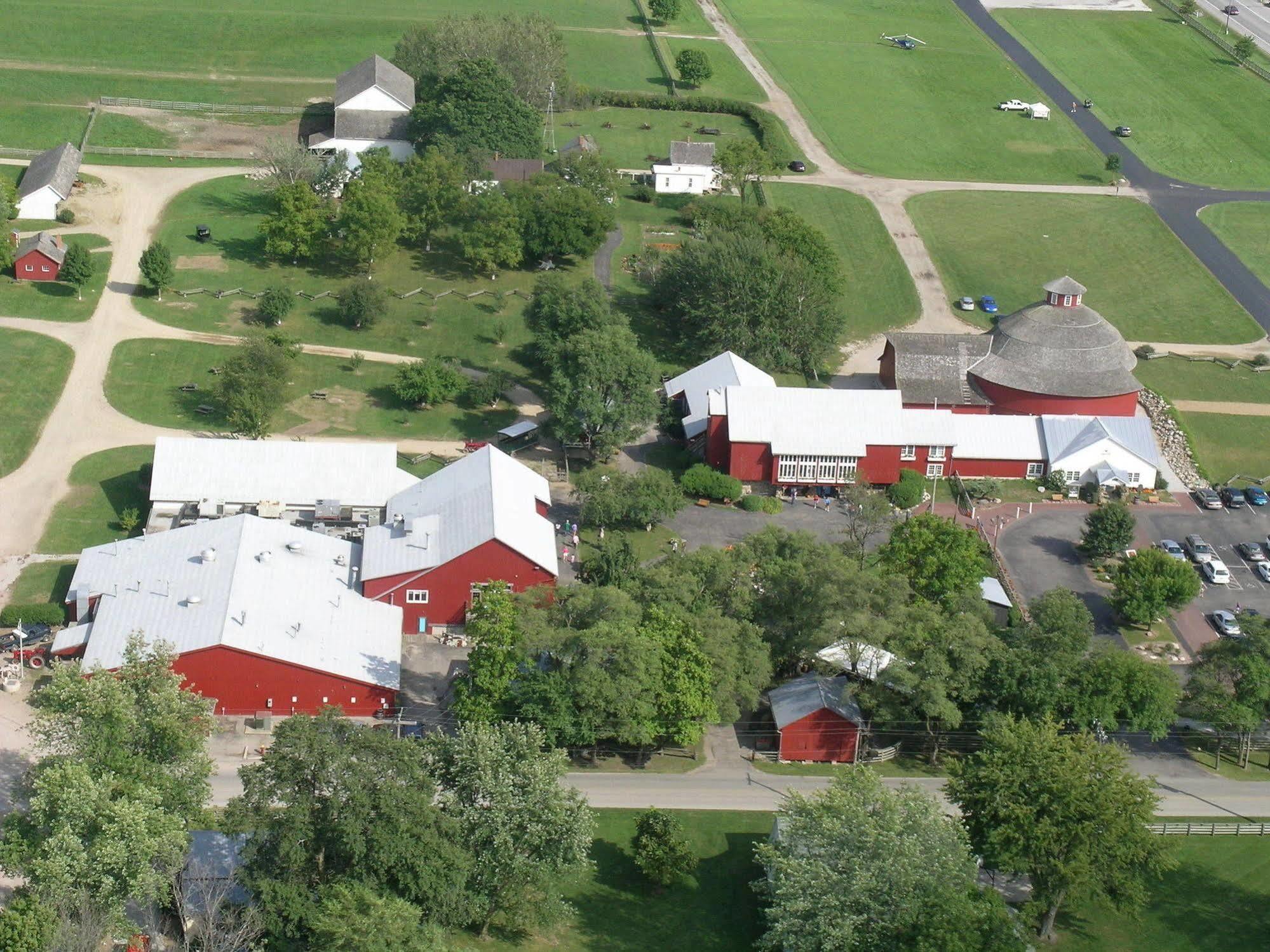 Amish Inn Nappanee Exteriör bild